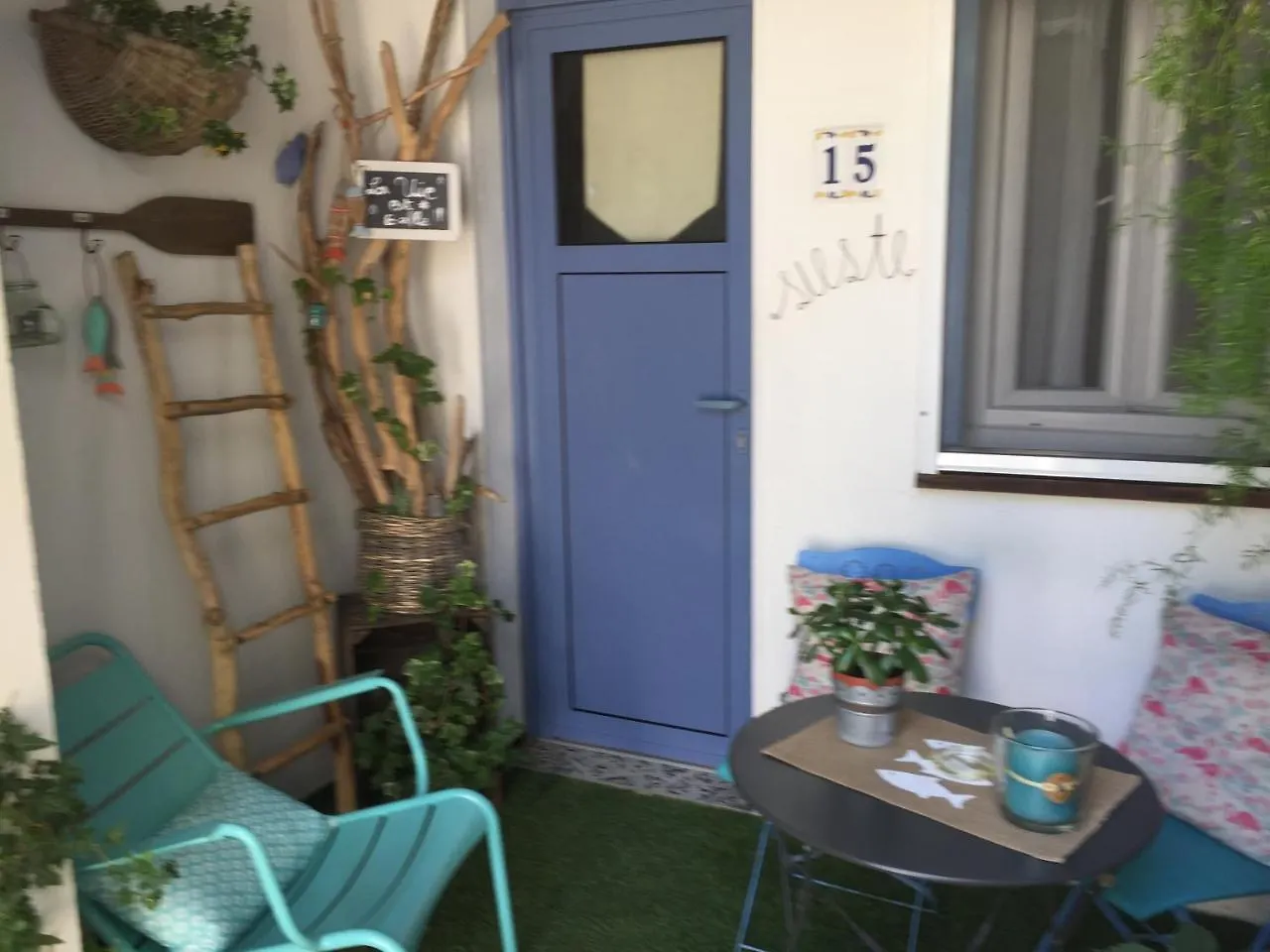 Hotel Le Mediterranee Saintes-Maries-de-la-Mer 2*,  France